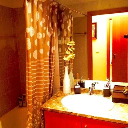 Apartment Luxury Apartment. With Air Con. *