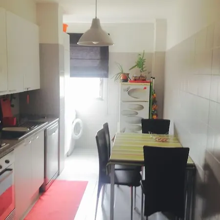 Luxury Apartment. With Air Con. 리스본